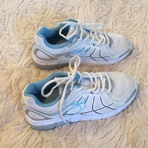 White defy tennis shoes!!!